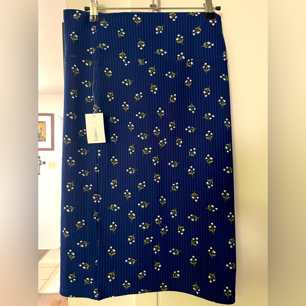 LuLaRoe Pencil Skirt (Cassie)